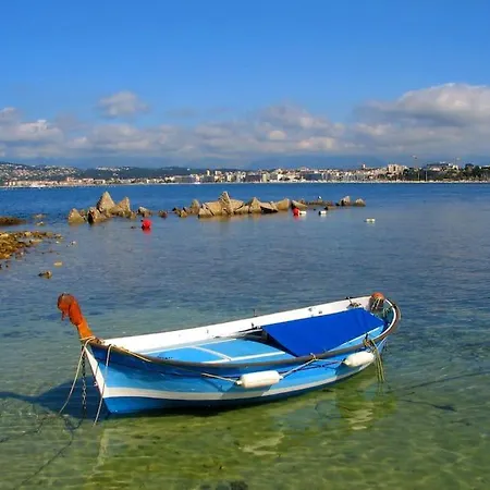 Vieille - Centre Historique & Apartment