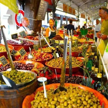 Ravissant Au Coeur Du Vieil *