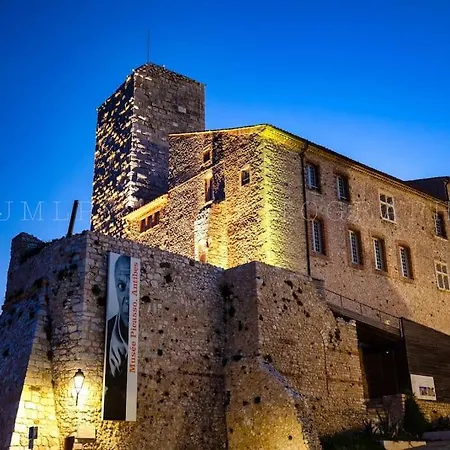 Vieille - Centre Historique&plage