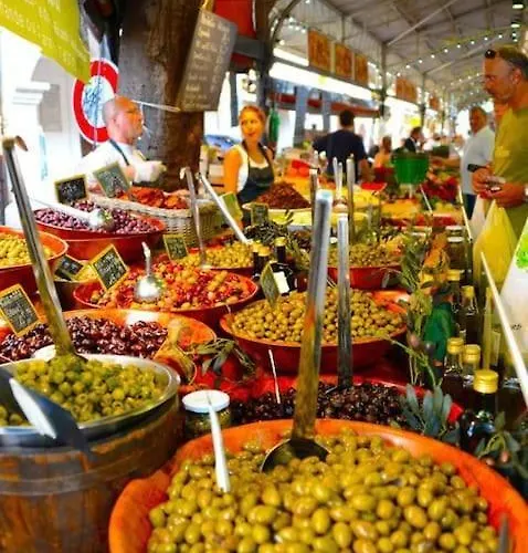 Vieille - Centre Historique&plage *